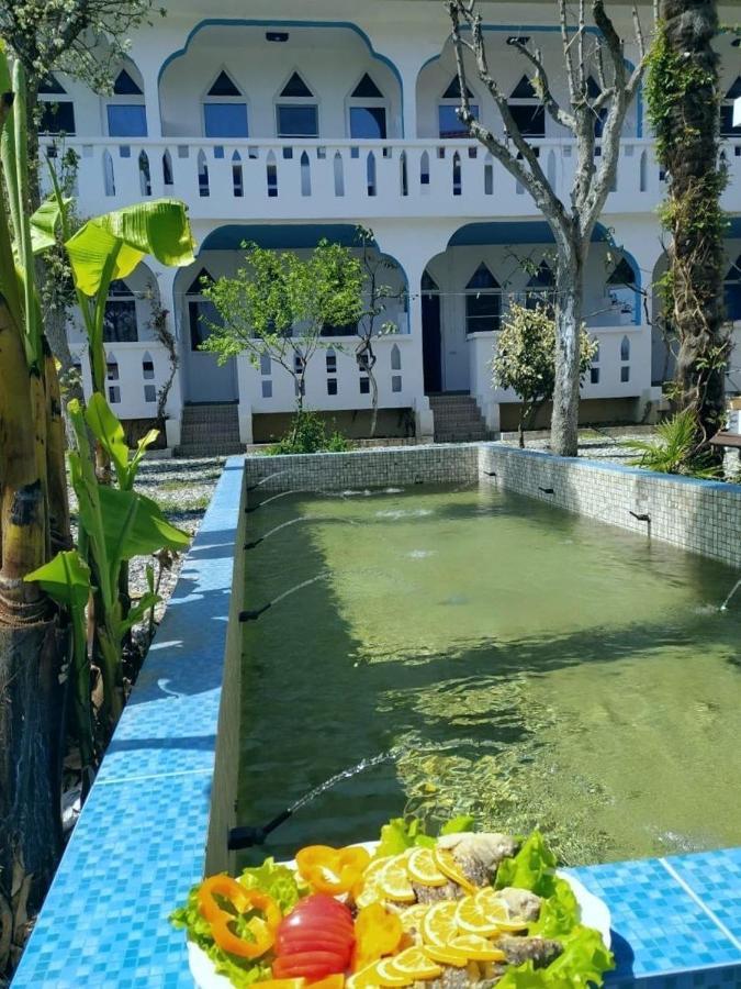 Бунгало Мини Отель, Пицунда , Лдзаа Buitenkant foto